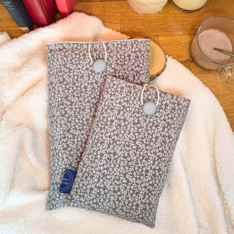 Pochette de livre en velours gris à motifs végétaux blancs, accessoire de lecture pour lectrice, protection de roman