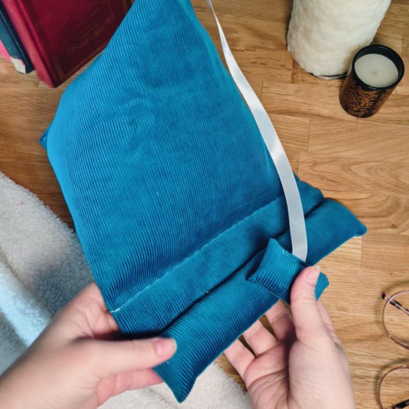 Coussin de lecture "Pattes de velours" – Image 2